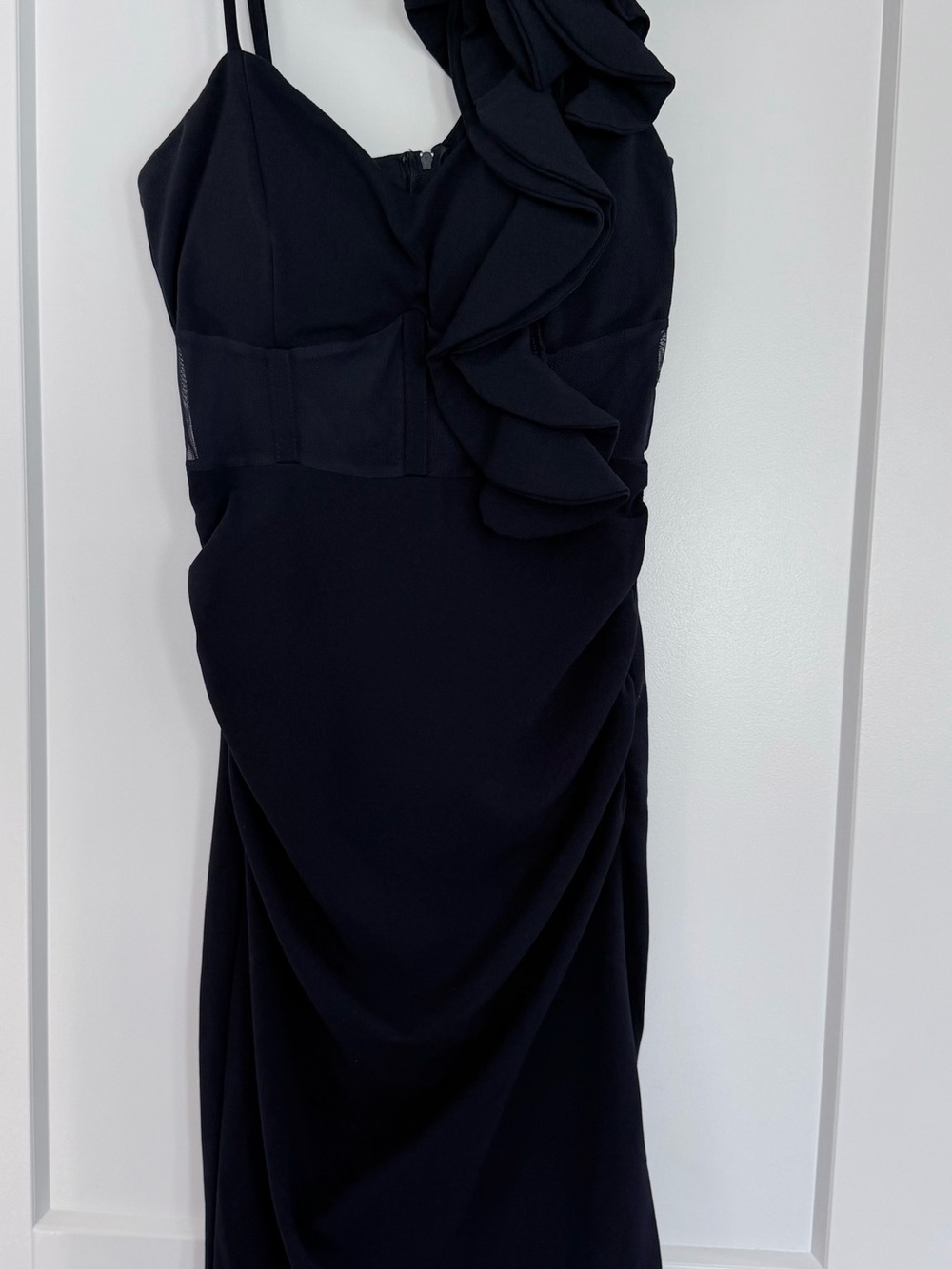 Elegant Navy Blue One-Shoulder Ruffle Evening Dress